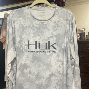 Men’s Huk Fishing Shirt - Long Sleeve - size XL - New with Tags